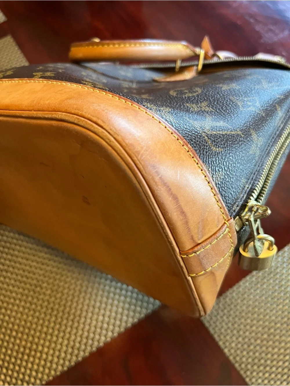 Louis Vuitton Alma PM Monogram Canvas Top Handle Bag Satchel Vintage